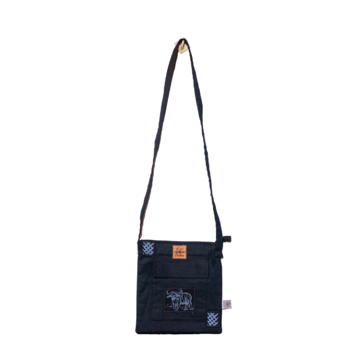 Signature Safari Unisex Black Canvas Sling Bags with Buffalo No Adjuster